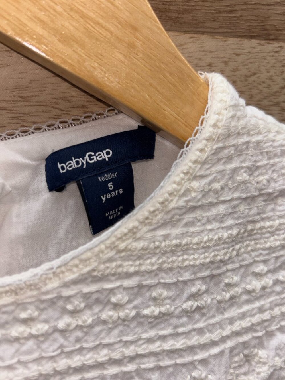 babyGap Toddler Girl White Cotton Smocked Embroidered Lace Dress Size 5 - Picture 3 of 8